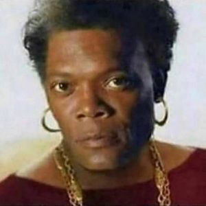 Meet your Posher, Nia